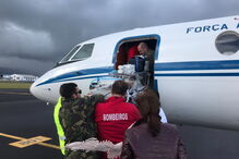 Força Aérea transporta bebé em asfixia