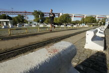 Jovem de 22 anos morre esfaqueado na Doca de Santo Amaro em Lisboa