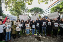 Trabalhadores precários juntaram-se frente à RTP para protestar contra as condições de trabalho