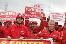 Bombeiros manifestam-se em Lisboa