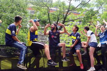 Autocarro do Boca Juniors apedrejado na chegada ao estádio do River Plate
