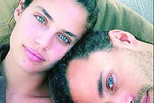 Sara Sampaio e Oliver Ripley 