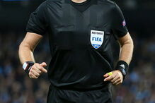 Italiano Daniele Orsato arbitra Bayern-Benfica da Liga dos Campeões