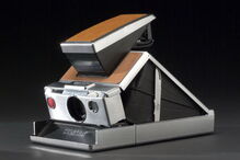 Polaroid celebra hoje 70 anos desde o lançamento da primeira máquina fotográfica