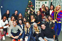 Agência reuniu famosos para celebrar a quadra natalícia   