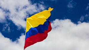 Pelo menos dois mortos e cinco feridos em ataque contra base militar na Colômbia