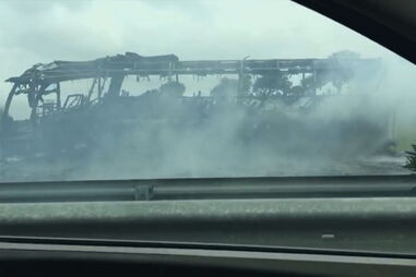 Autocarro com carcaça