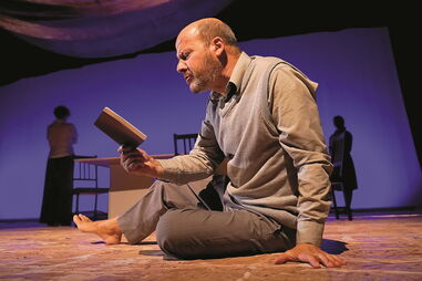 Jorge Silva é um homem dividido entre duas mulheres 