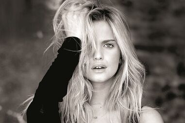 Júlia Palha arrasa após críticas