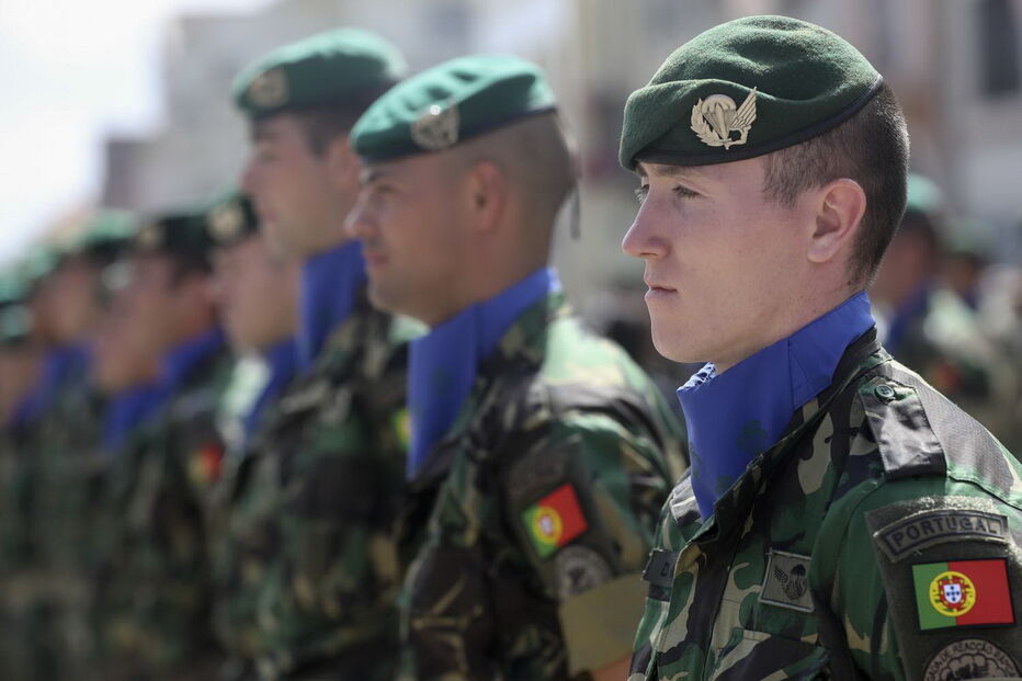  Maior desfile militar em 100 anos assinala centenário do Armistício da Grande Guerra