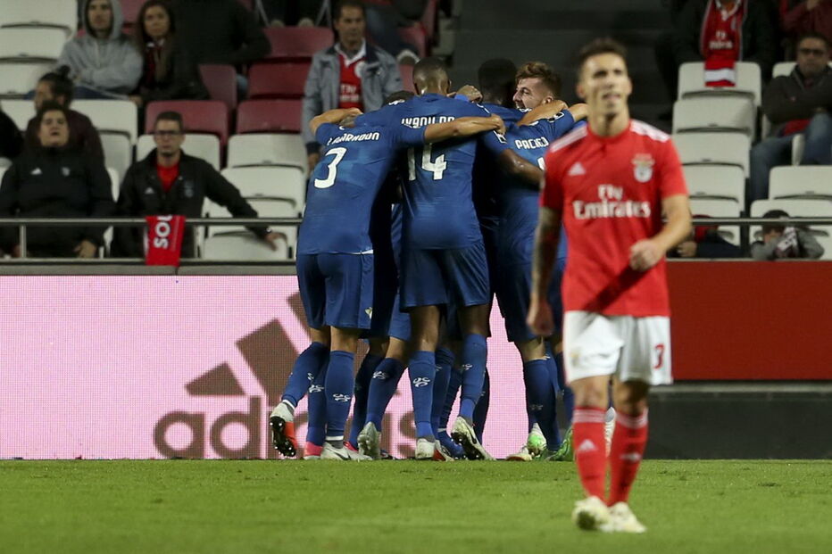 Jogadores do Moreirense festejam golo marcado ao Benfica