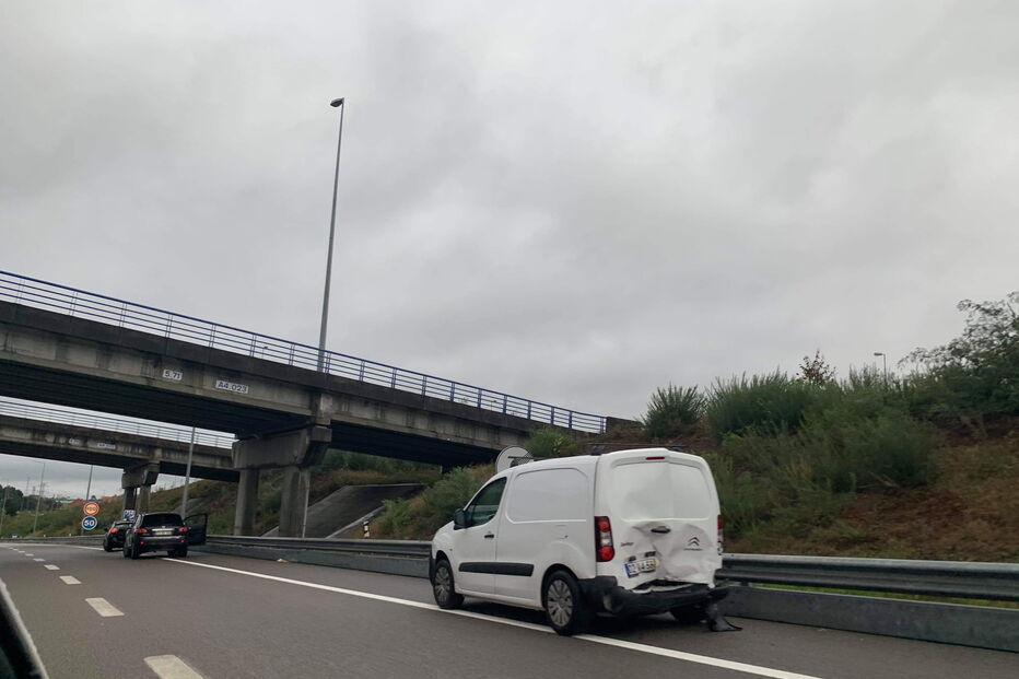Colisão com dois carros faz quatro feridos em Matosinhos