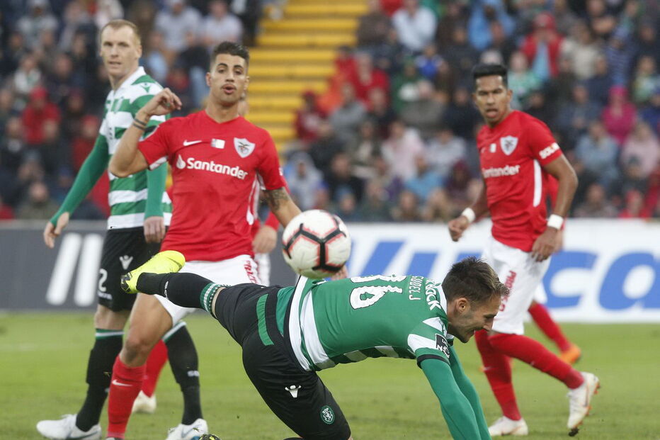  Jogo entre Santa Clara e Sporting