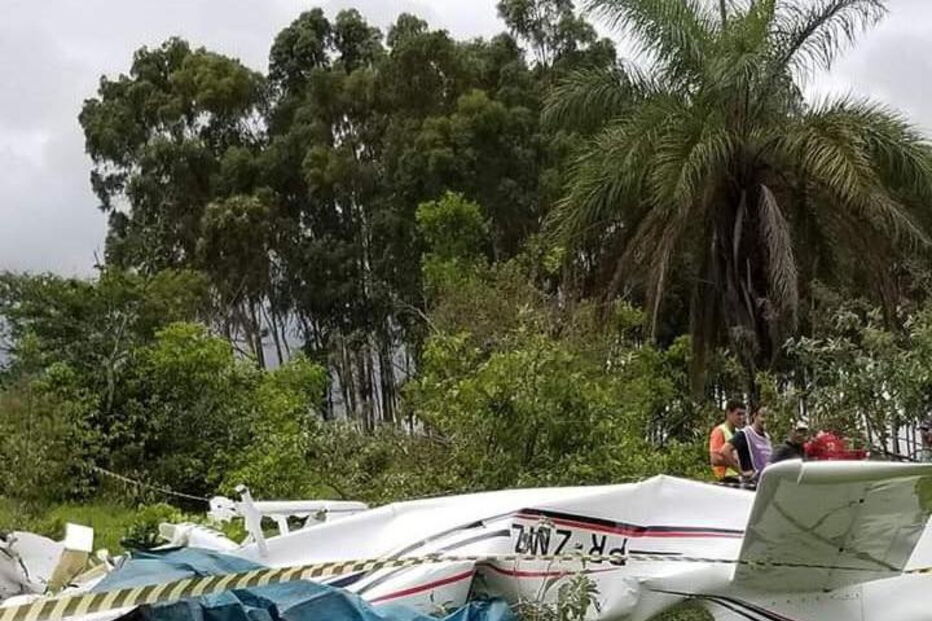 Família morre em queda de avião no Brasil	