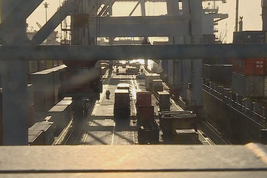 Derrame de ácido tóxico no Porto de Leixões