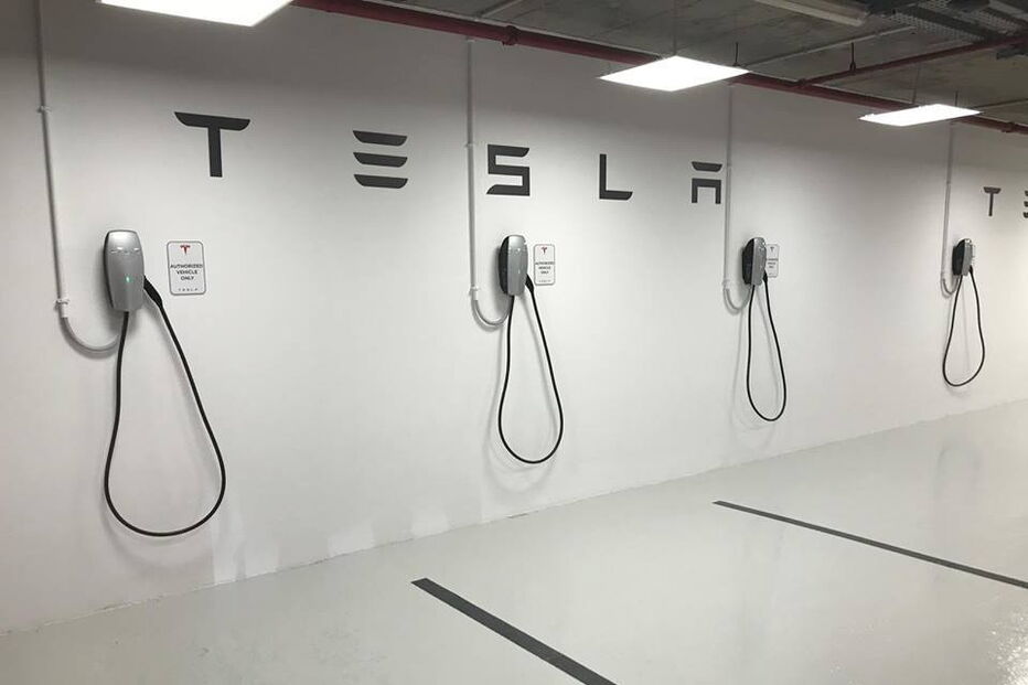 Tesla abre loja no El Corte Inglés de Gaia