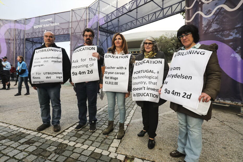Professores na Web Summit em protesto contra o Governo 
