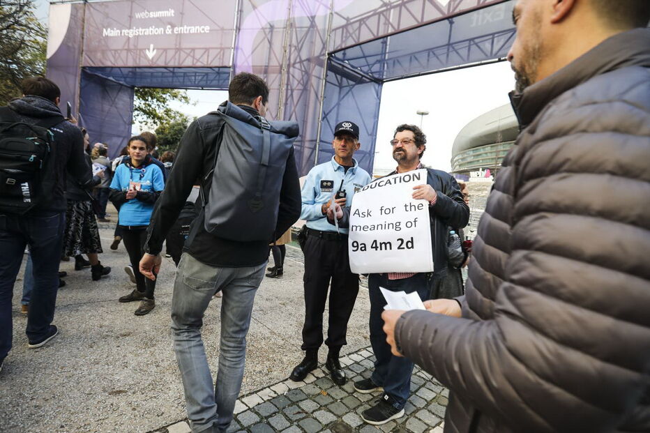 Professores na Web Summit em protesto contra o Governo 
