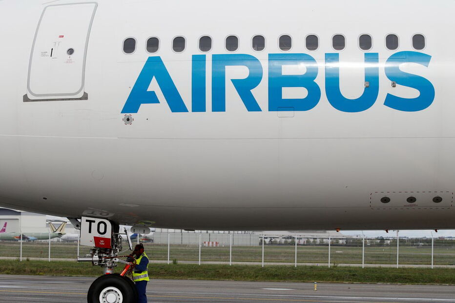 Voo inaugural do novo Airbus A330-800