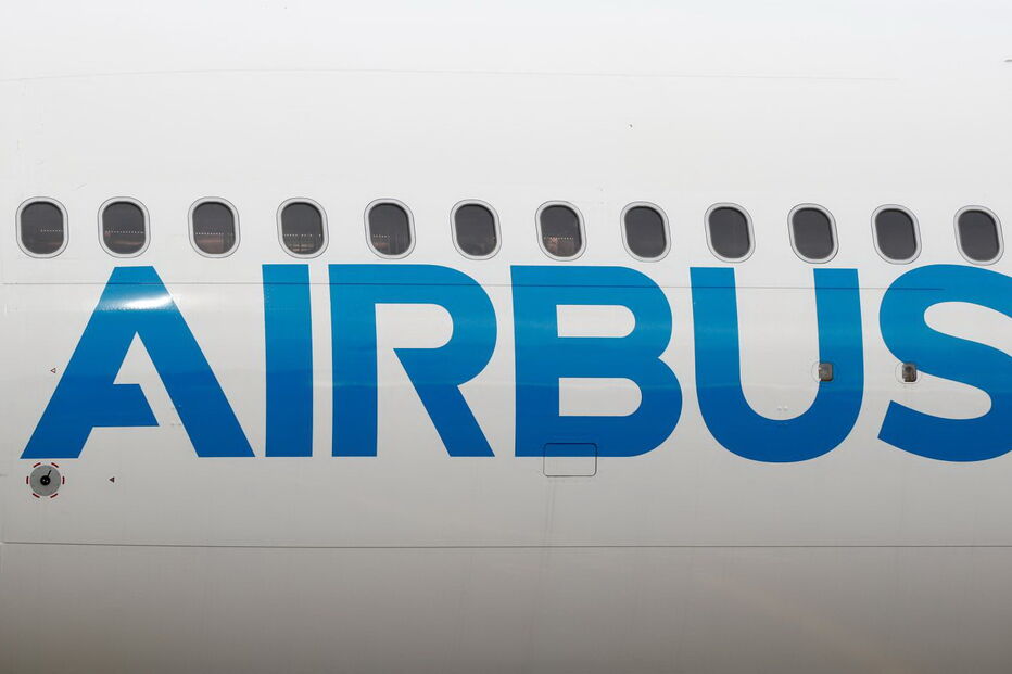 Voo inaugural do novo Airbus A330-800