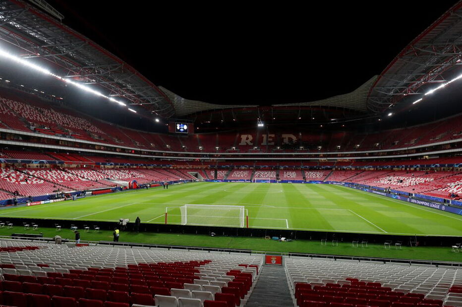 O Estádio da Luz, minutos antes do Benfica - Ajax