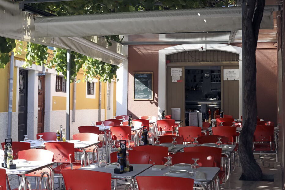 A Parreirinha tem arte na grelha de carvão aliada a pescado fresco