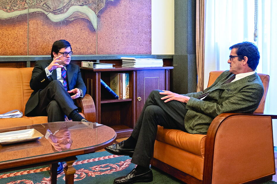 Rui Moreira e representante da associação de pais 