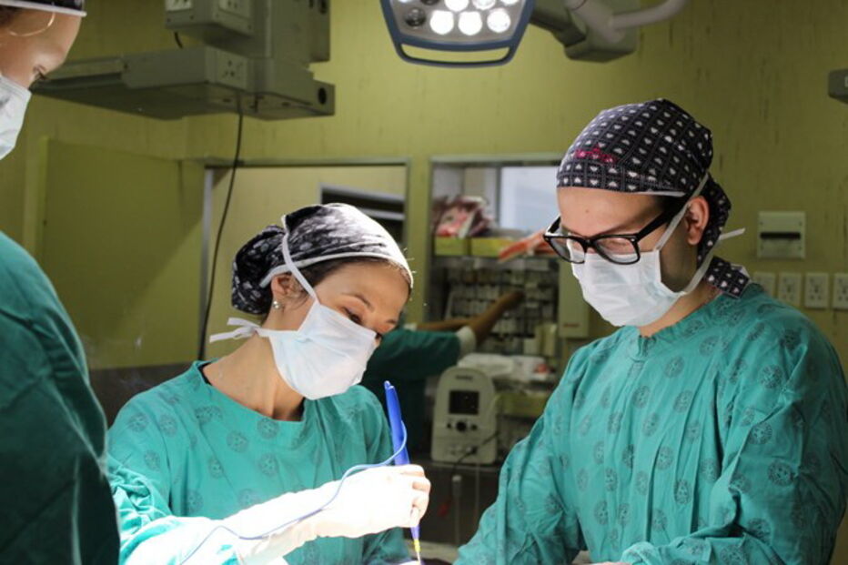 Conheça a cirurgiã que já salvou 500 vidas do cancro da mama