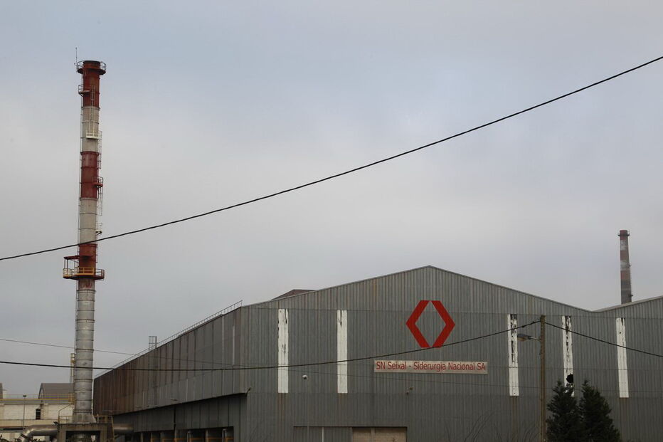 Reportagem sobre a pluição provocada pela Siderurgia Nacional na aldeia de Paio Pires, no Seixal