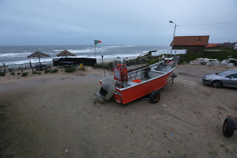 Reportagem na orla marítima de Ofir sobre o Plano de Demolições Previstas no Plano da Orla Costeira