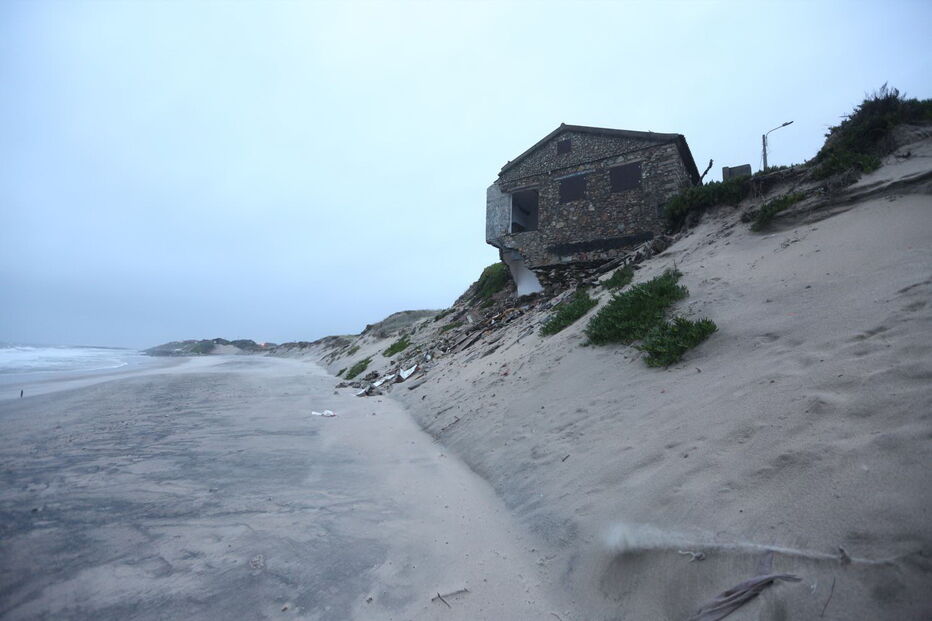 Reportagem na orla marítima de Ofir sobre o Plano de Demolições Previstas no Plano da Orla Costeira
