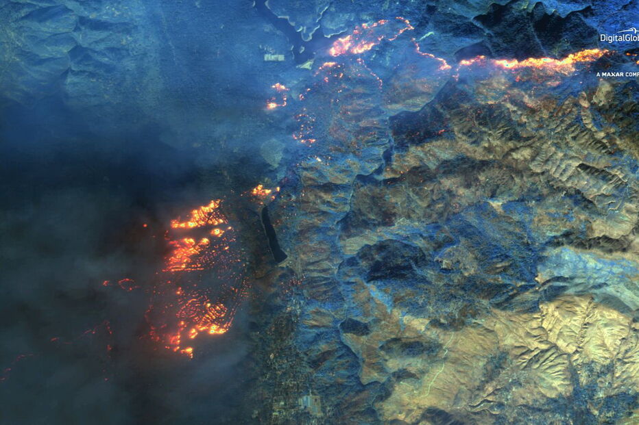 Satélite capta a destruição dos incêndios da Califórnia