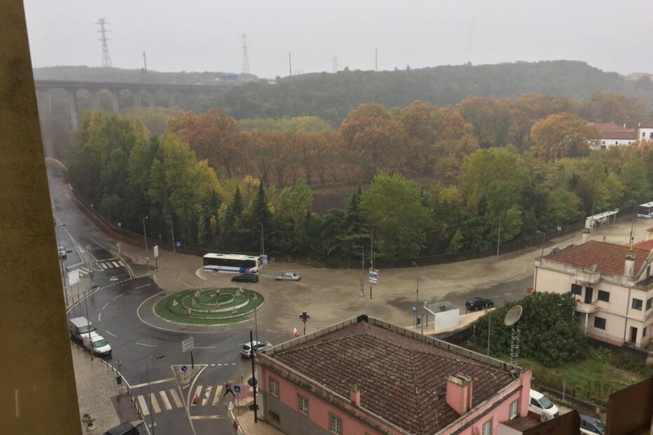 Mau tempo já faz estragos na Grande Lisboa