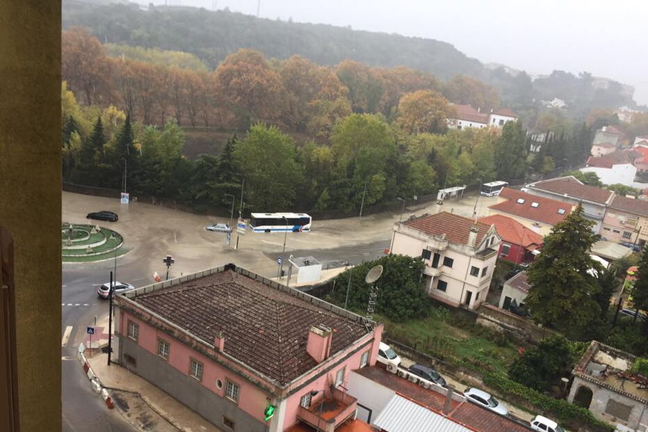 Mau tempo já faz estragos na Grande Lisboa