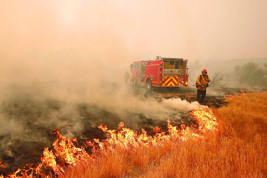 Ventos fortes agravaram ontem uma situação que já era catastrófica