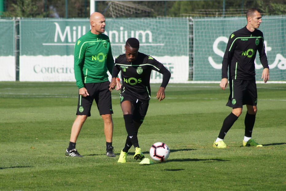 Marcel Keizer no primeiro treino 