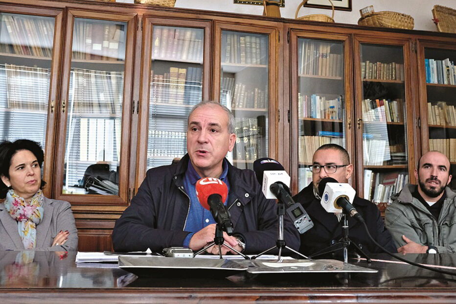 Carlos Costa, presidente dos Bombeiros Voluntários de Viseu, diz que a corporação tem graves problemas financeiros   