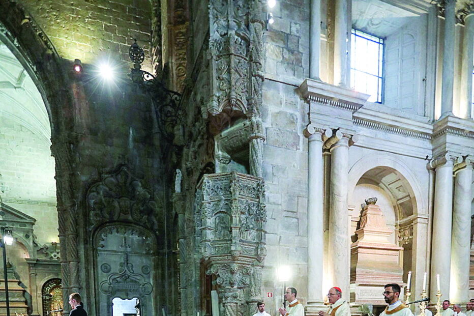 Ordenações sacerdotais são menos de metade do que os padres que morrem 