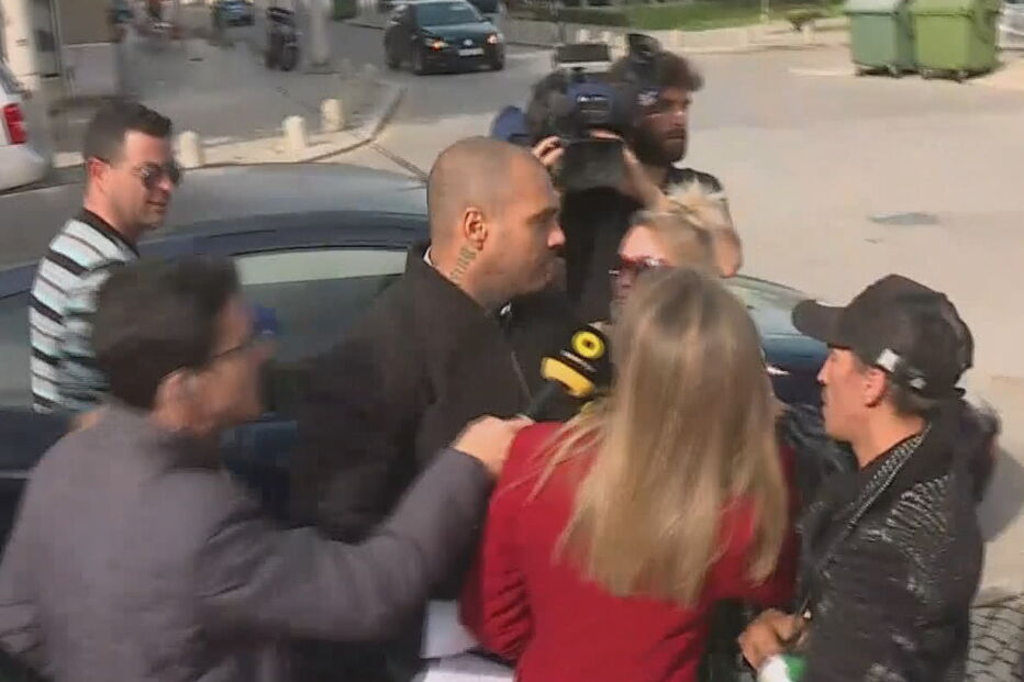 Mustafá no momento em que sai em liberdade do Tribunal do Barreiro