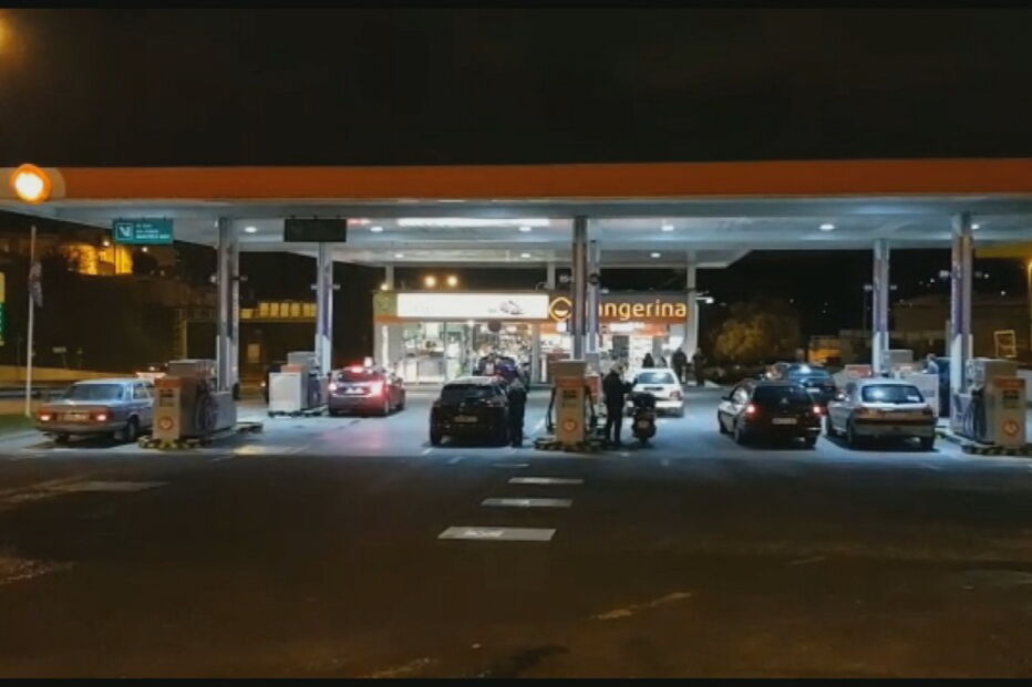 Homem imola-se pelo fogo em bomba de gasolina de Lisboa