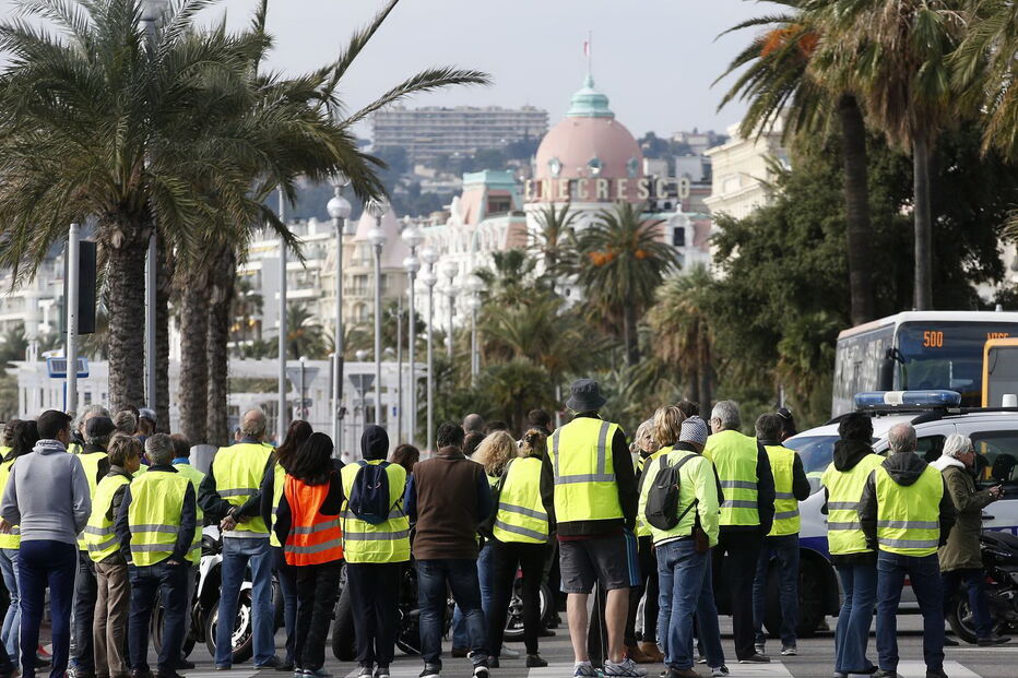 Protestos em França lançam o caos no país