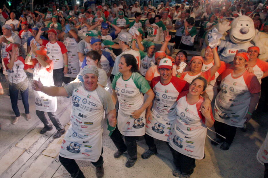 Argentinos entram no Guiness com recorde de pizzas e empanadas