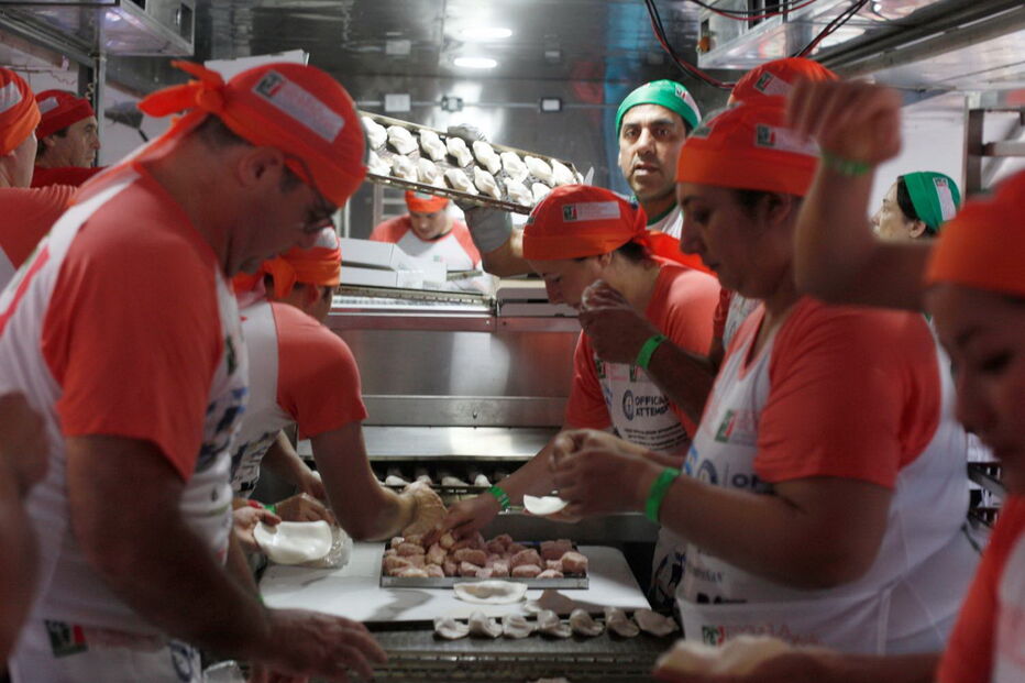 Argentinos entram no Guiness com recorde de pizzas e empanadas