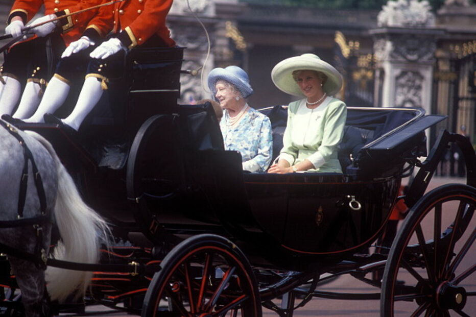 A princesa Diana com a Rainha Mãe