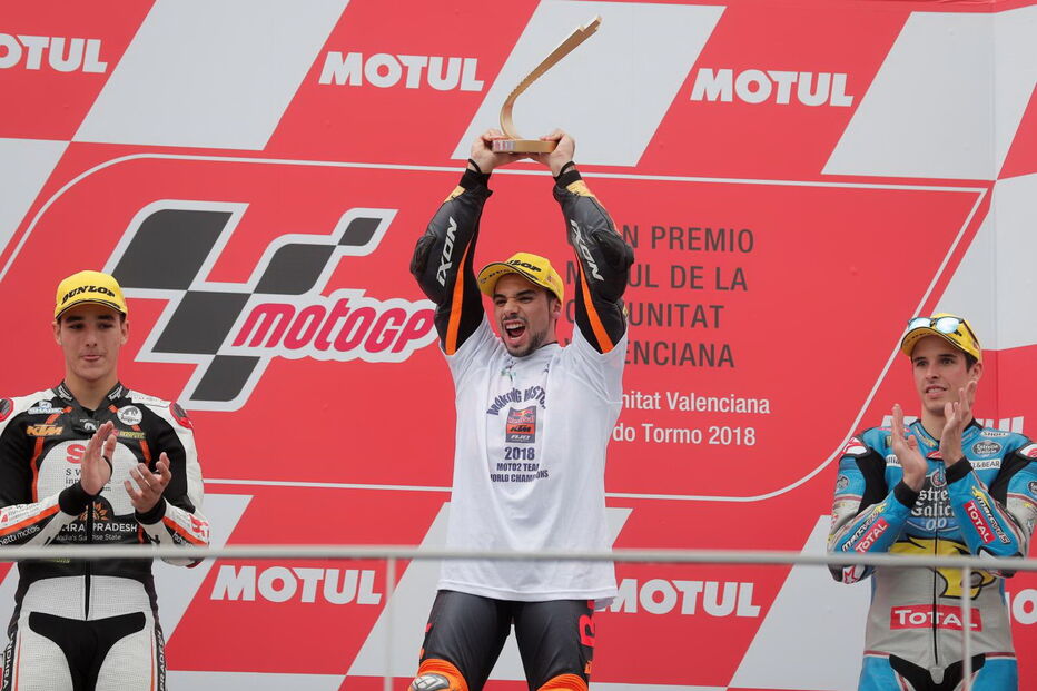 Miguel Oliveira vence a sua última prova no Mundial de Moto2