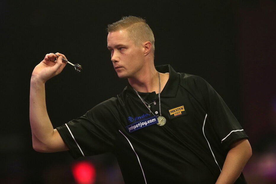 O jogador de dardos Wesley Harms