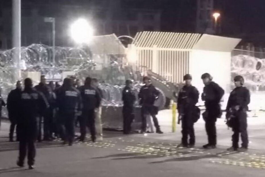 Estados Unidos encerram porto de San Ysidro para bloquear acesso a migrantes