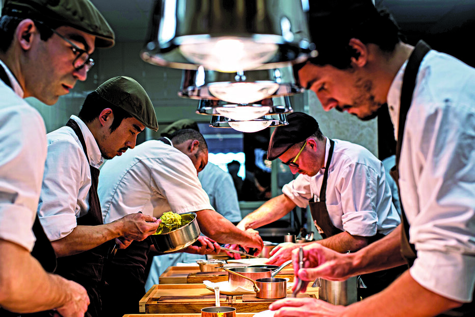 Depois do anúncio dos restaurantes premiados de Portugal e Espanha, vários chefs estrelados vão servir criações para 500 convidados   