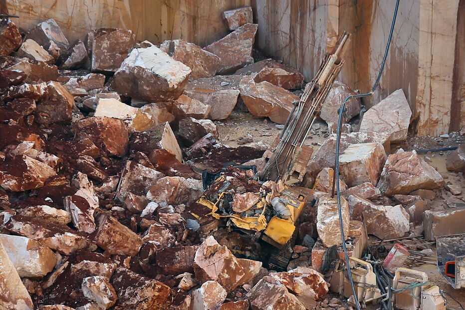 Imagens aéreas mostram tamanho da pedreira de Borba
