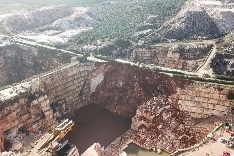 Imagens aéreas mostram tamanho da pedreira de Borba